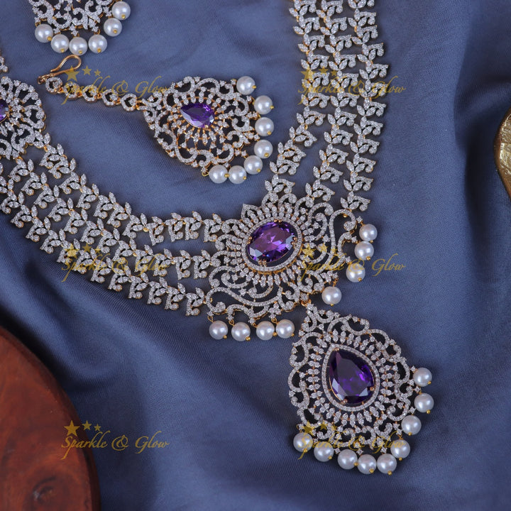 Exquisite Gold-Plated Necklace & Tikka Set for Weddings
