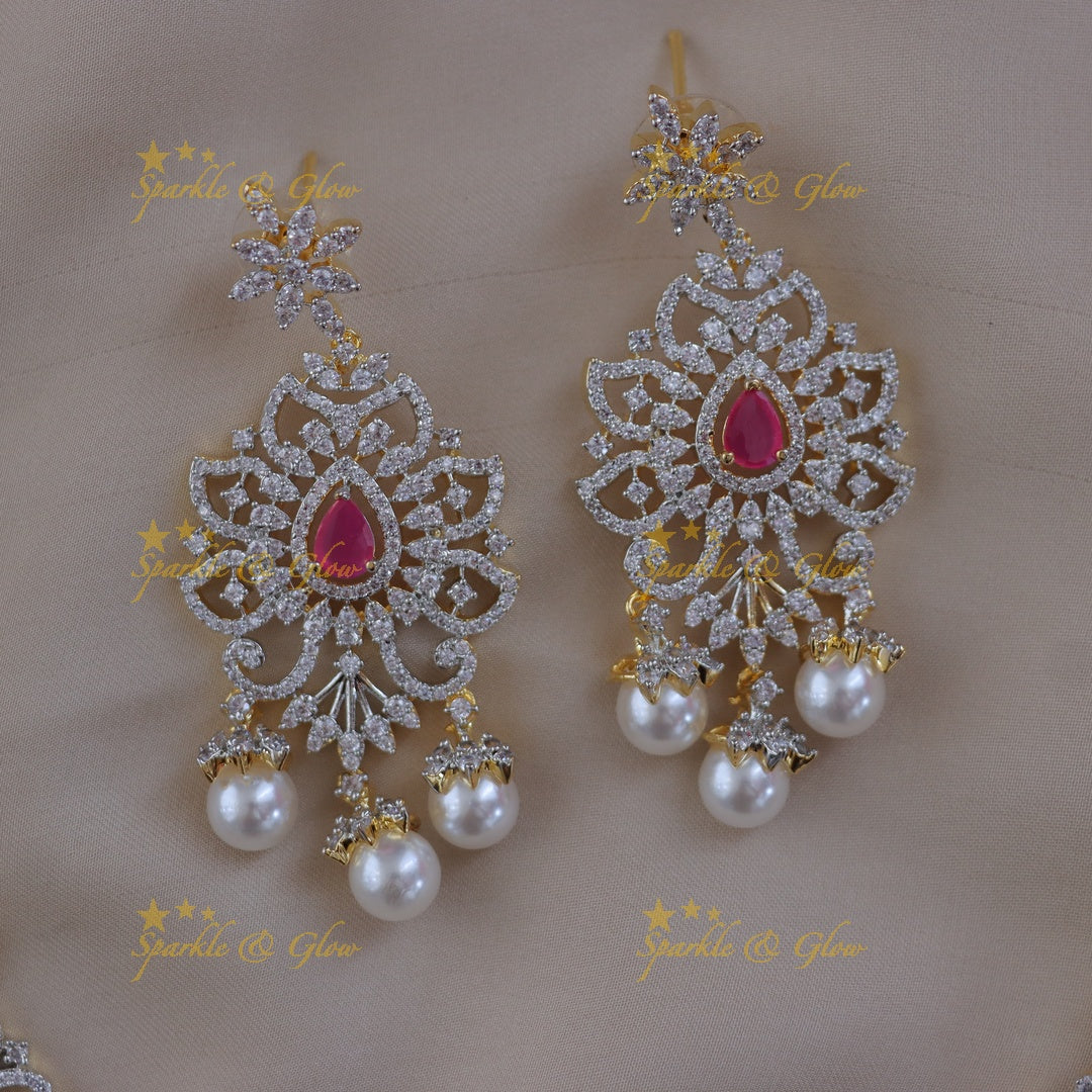 Luxurious Floral Pearl Necklace Set for Weddings