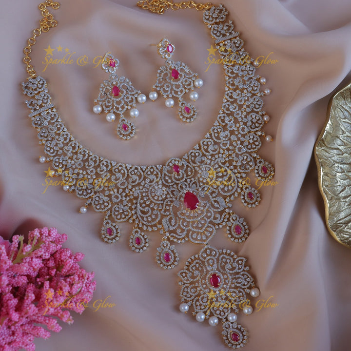 Elegant Gold Polish Necklace Set for Festive Occasions