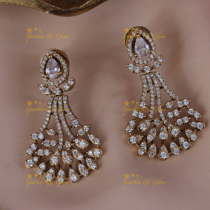 Exquisite Stone Necklace for Weddings & Festivals