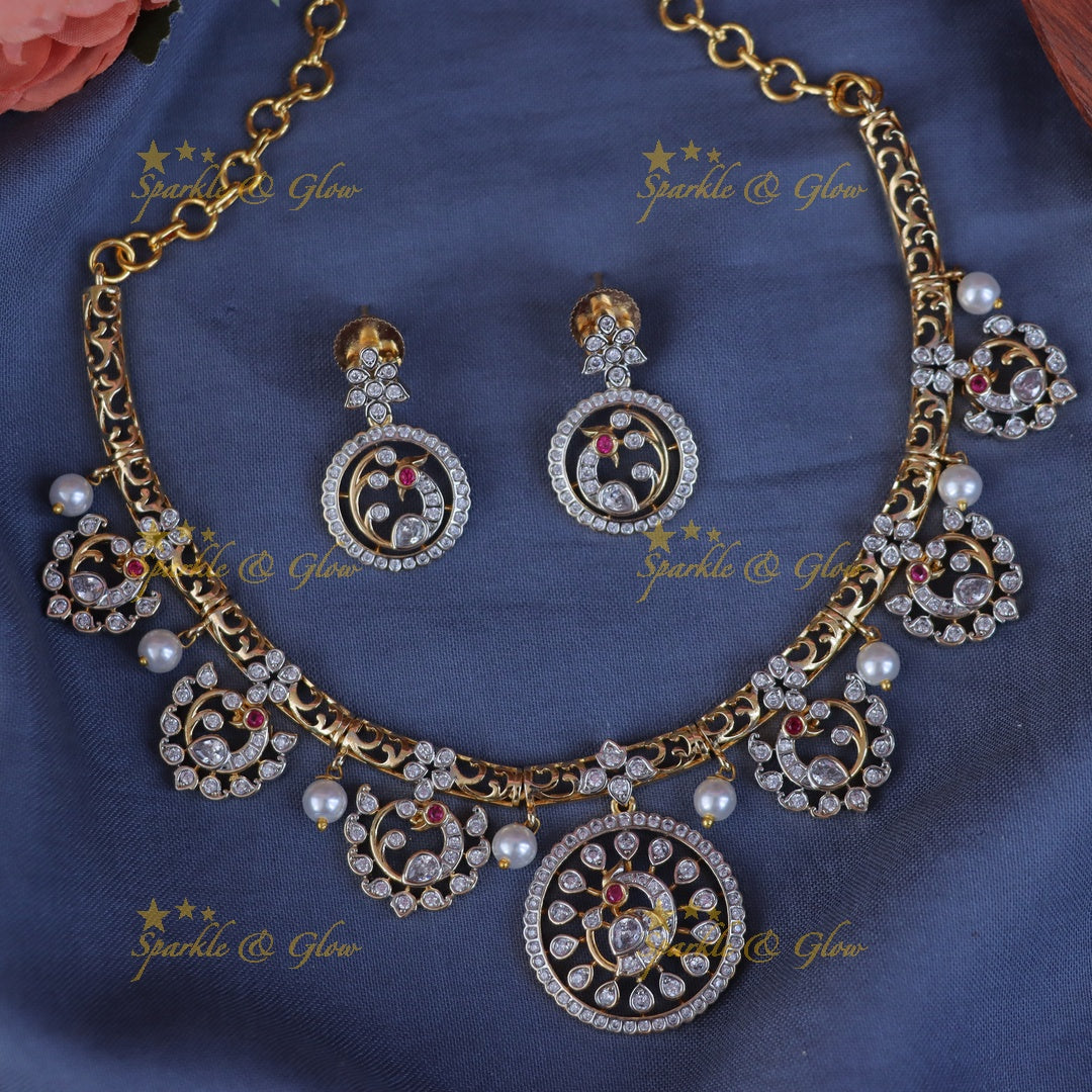 Enchanting Gold Peacock Necklace - Timeless Elegance