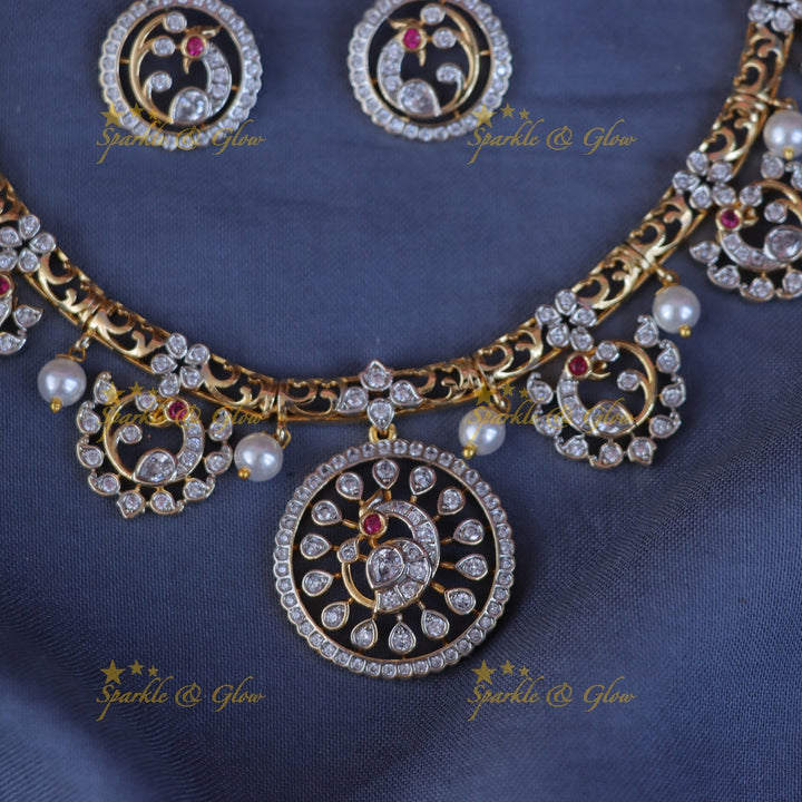 Enchanting Gold Peacock Necklace - Timeless Elegance