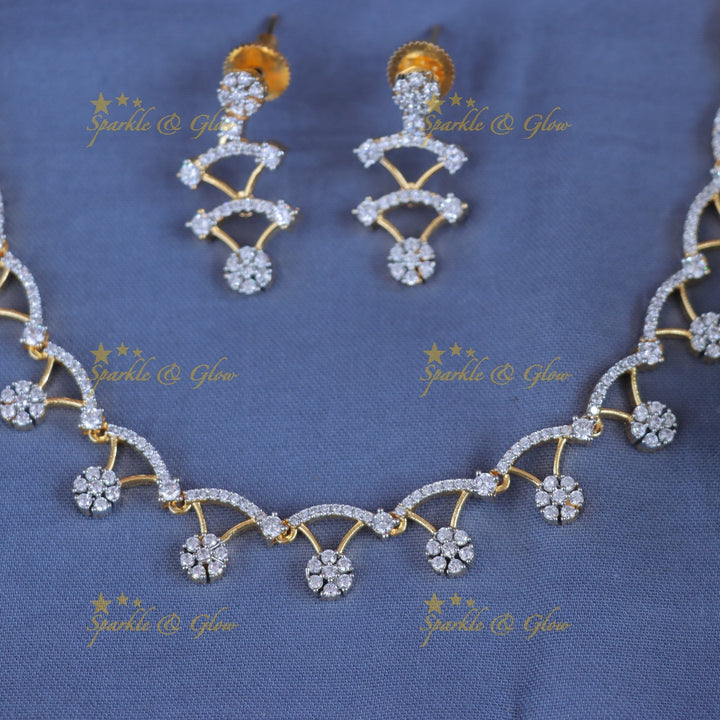 Exquisite Floral Necklace for Weddings & Celebrations