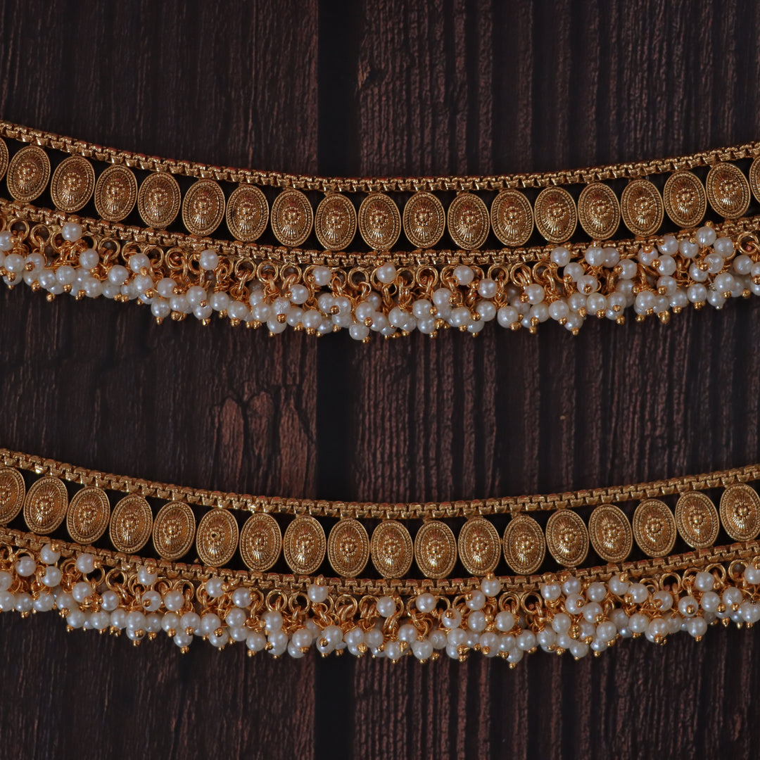 Exquisite Floral Gold Anklets for Special Occasions