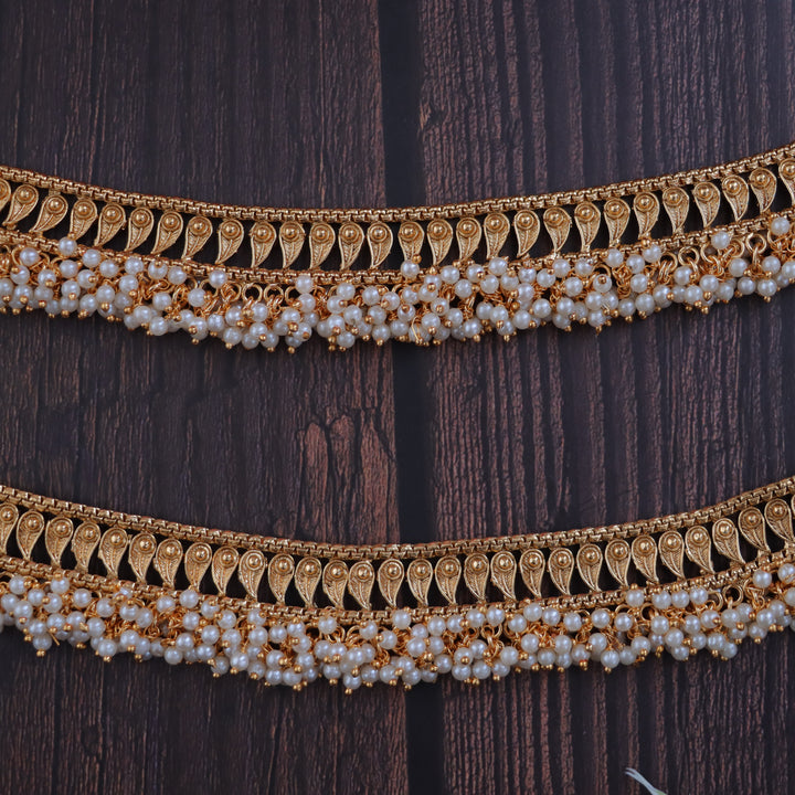 Elegant Gold Plated Leaf Design Anklet for Weddings