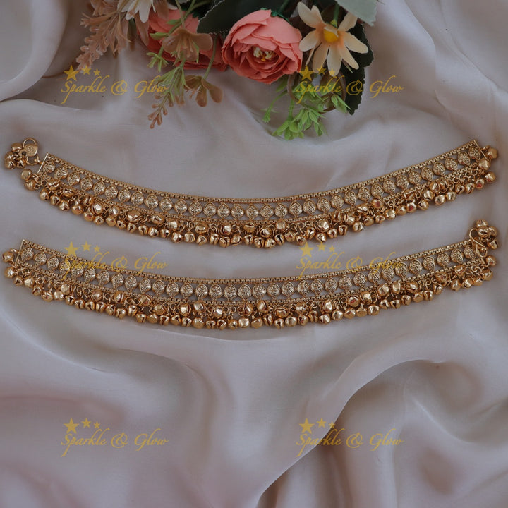 Festive Gold Anklets for Glamorous Celebrations