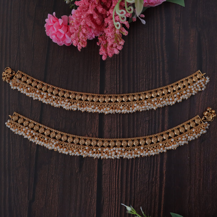 Festive Gold Anklets for Glamorous Celebrations
