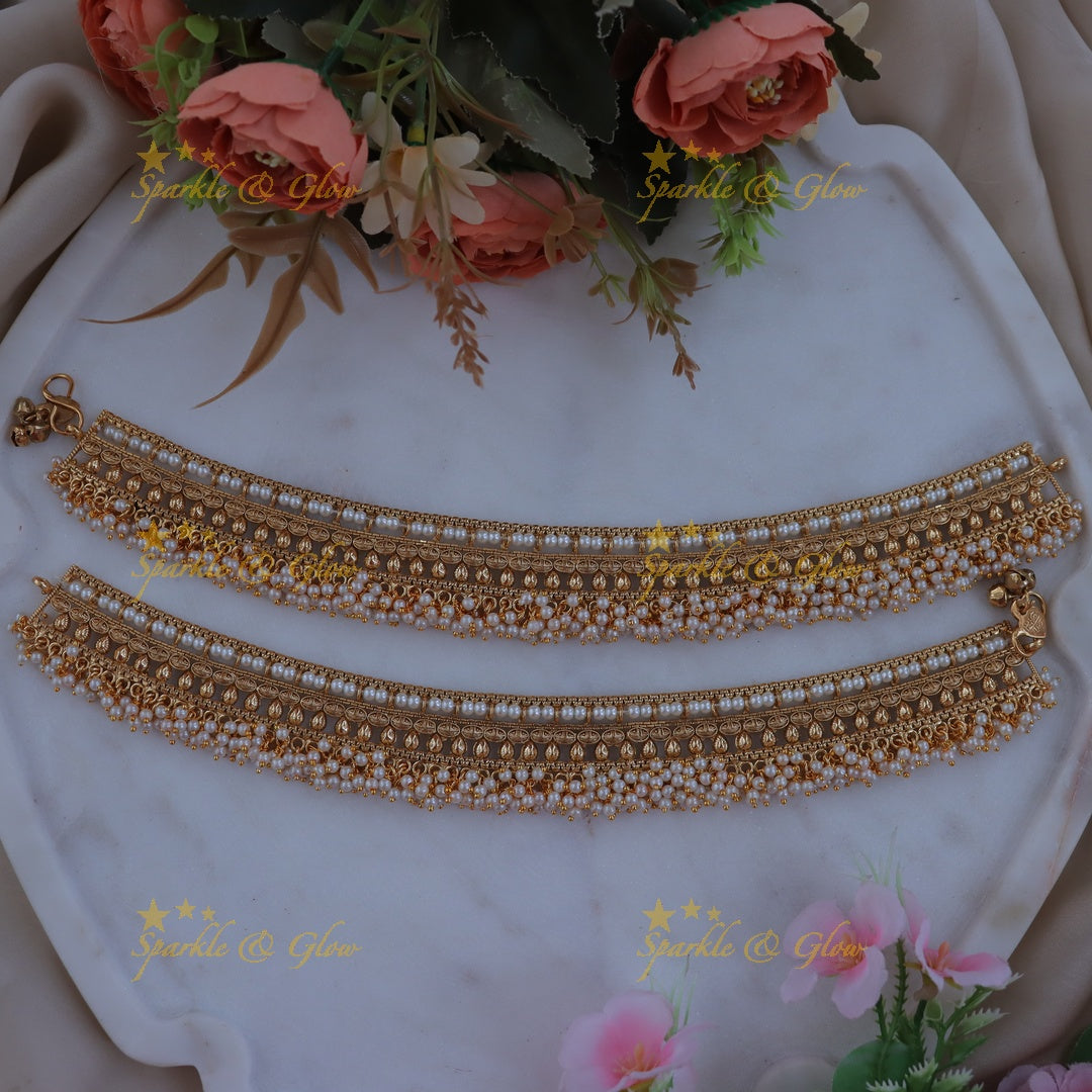 Exquisite Gold Pearl Anklets for Weddings and Festivities