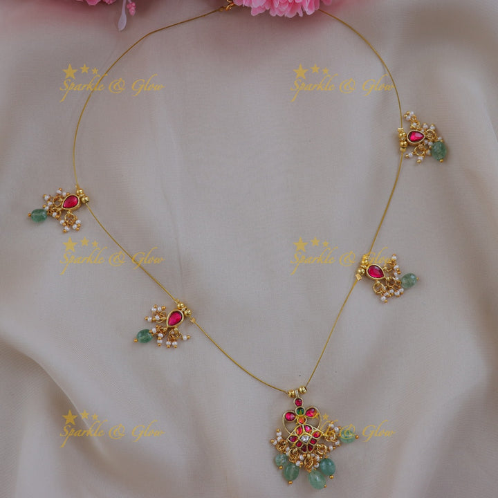 Elegant Festive Gold Necklace for Stunning Glamour