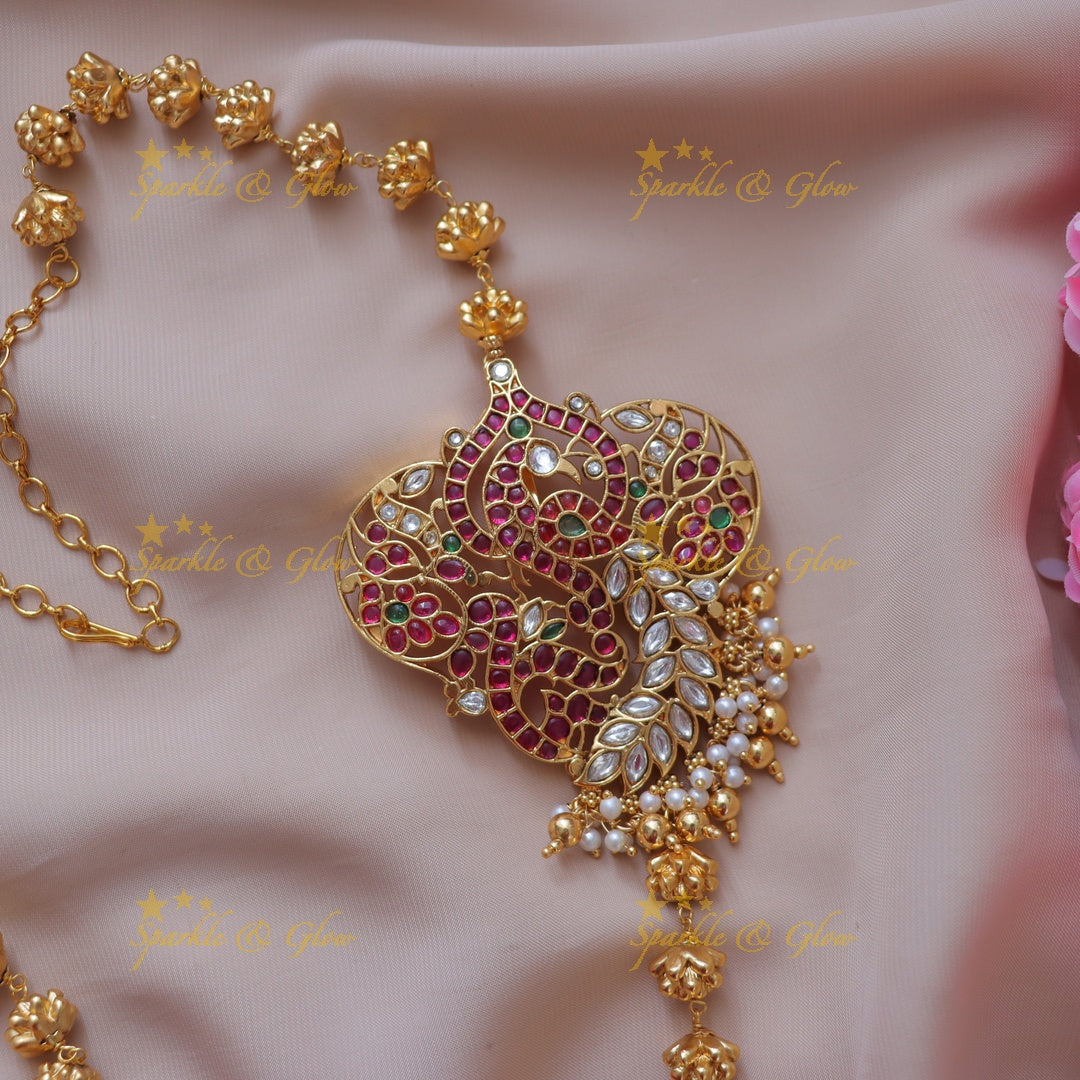 Exquisite Imitation Peacock Pearl Necklace Collection