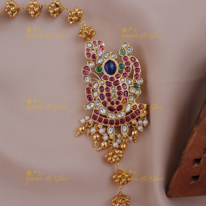 Exquisite Gold Necklace for Festive Elegance & Charm