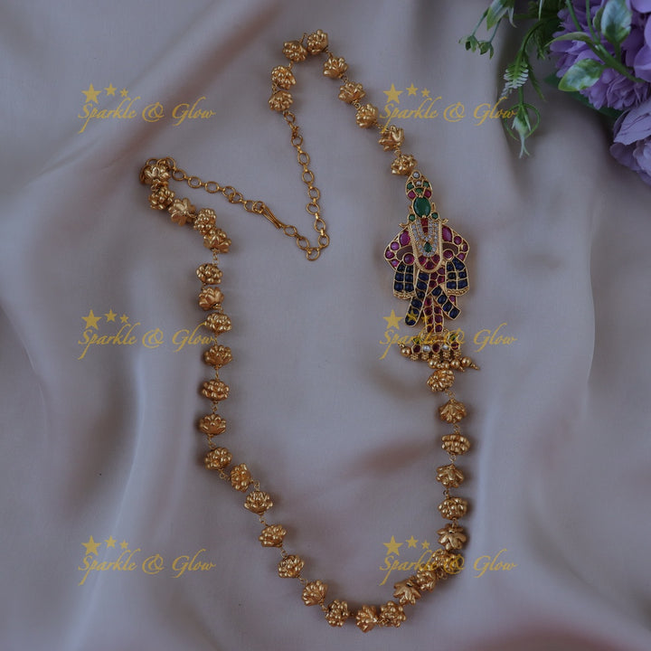 Exquisite Floral Necklace with MOP Chain - Shop Now