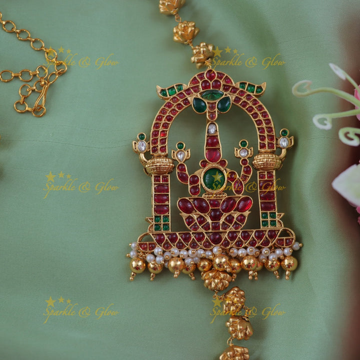 Elegant Lakshmi Necklace with Floral Beads – New Arrival