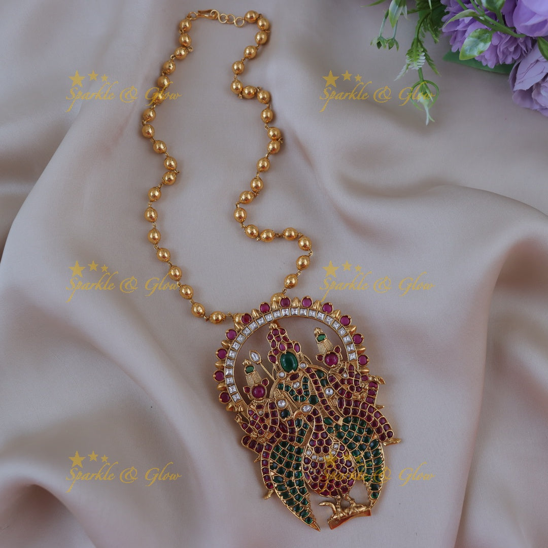 Exquisite Gold Peacock Pendant Necklace for Celebrations