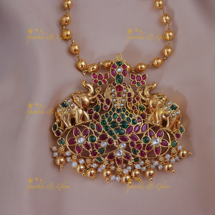 Elegant Gold Elephant Necklace - Festive Charm