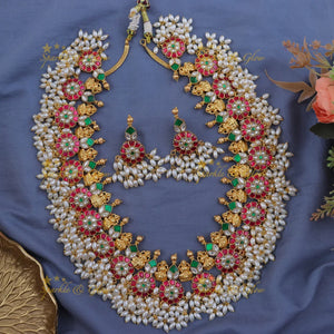 Exquisite Floral Guttapusalu Necklace - Sparkle & Glow