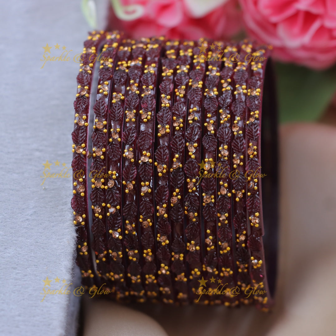 Elegant Green Leaf Design Bangle for Festive Occasions