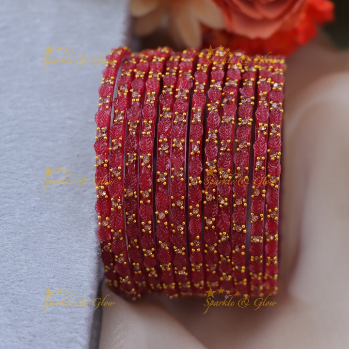 Elegant Green Leaf Design Bangle for Festive Occasions