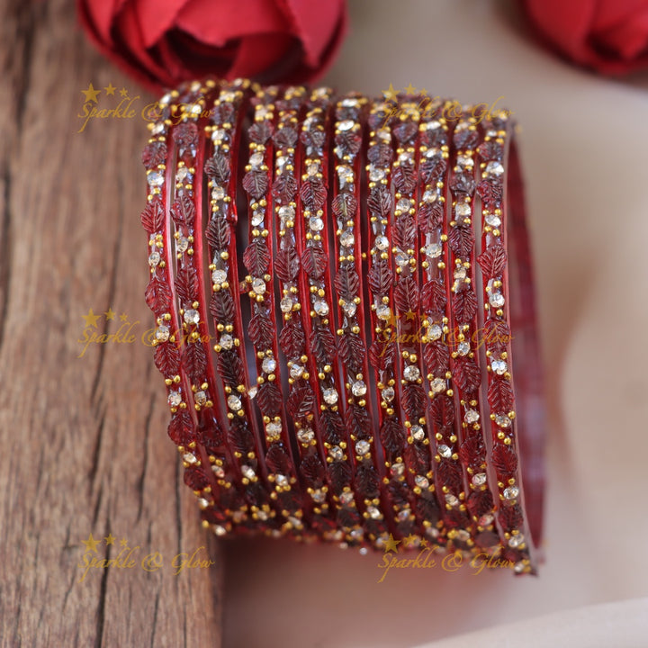 Elegant Green Leaf Design Bangle for Festive Occasions