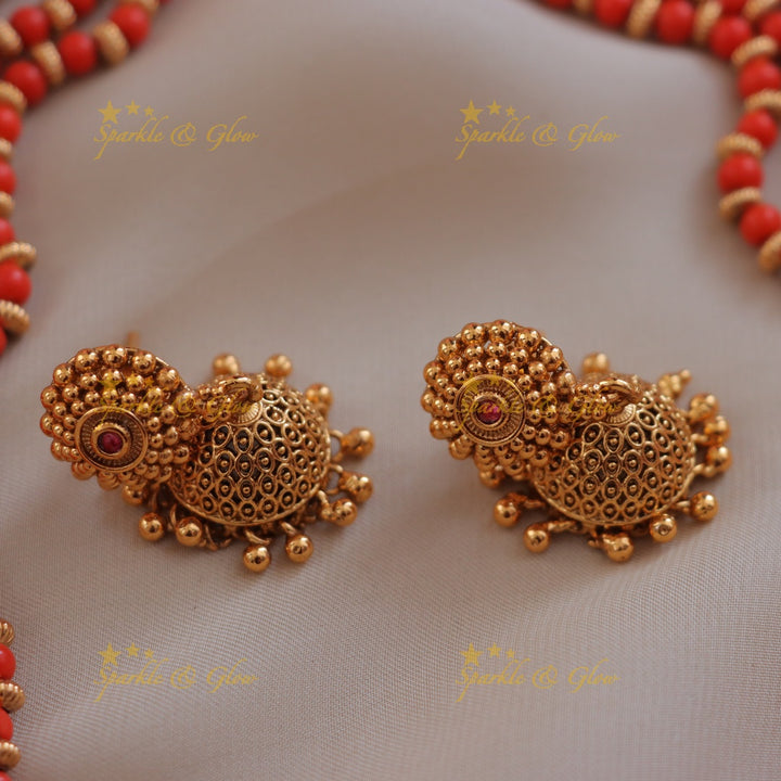 Elegant Coral Gold Necklace for Special Occasions
