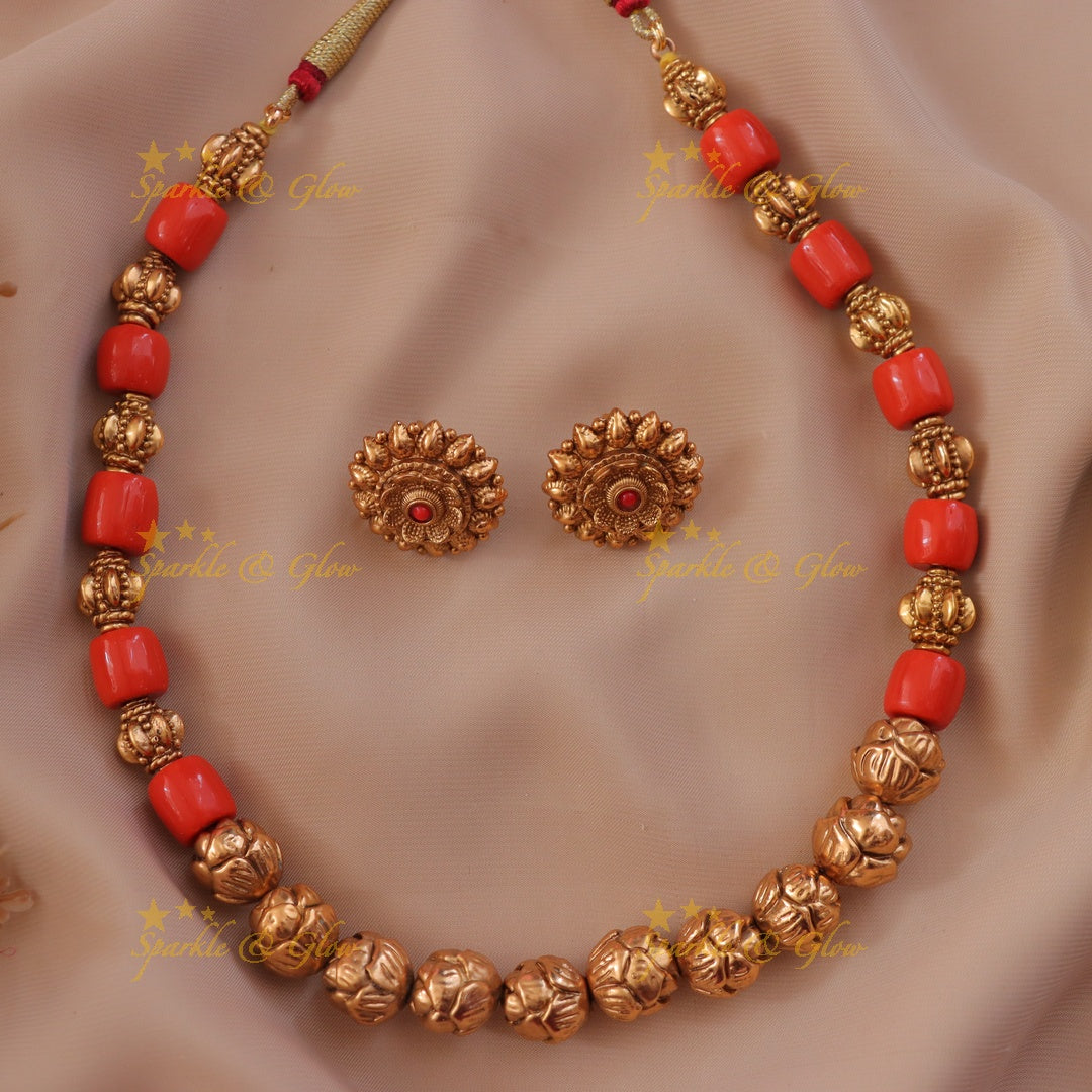 Exquisite Floral Gold Bead Necklace – Festive Collection