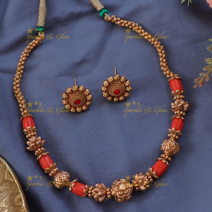 Gold Bead Floral Stone Necklace - Festive Elegance