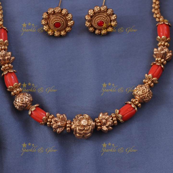 Gold Bead Floral Stone Necklace - Festive Elegance