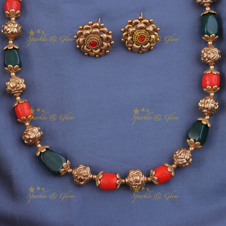 Exquisite Beaded Necklace for Weddings - Sparkle & Glow