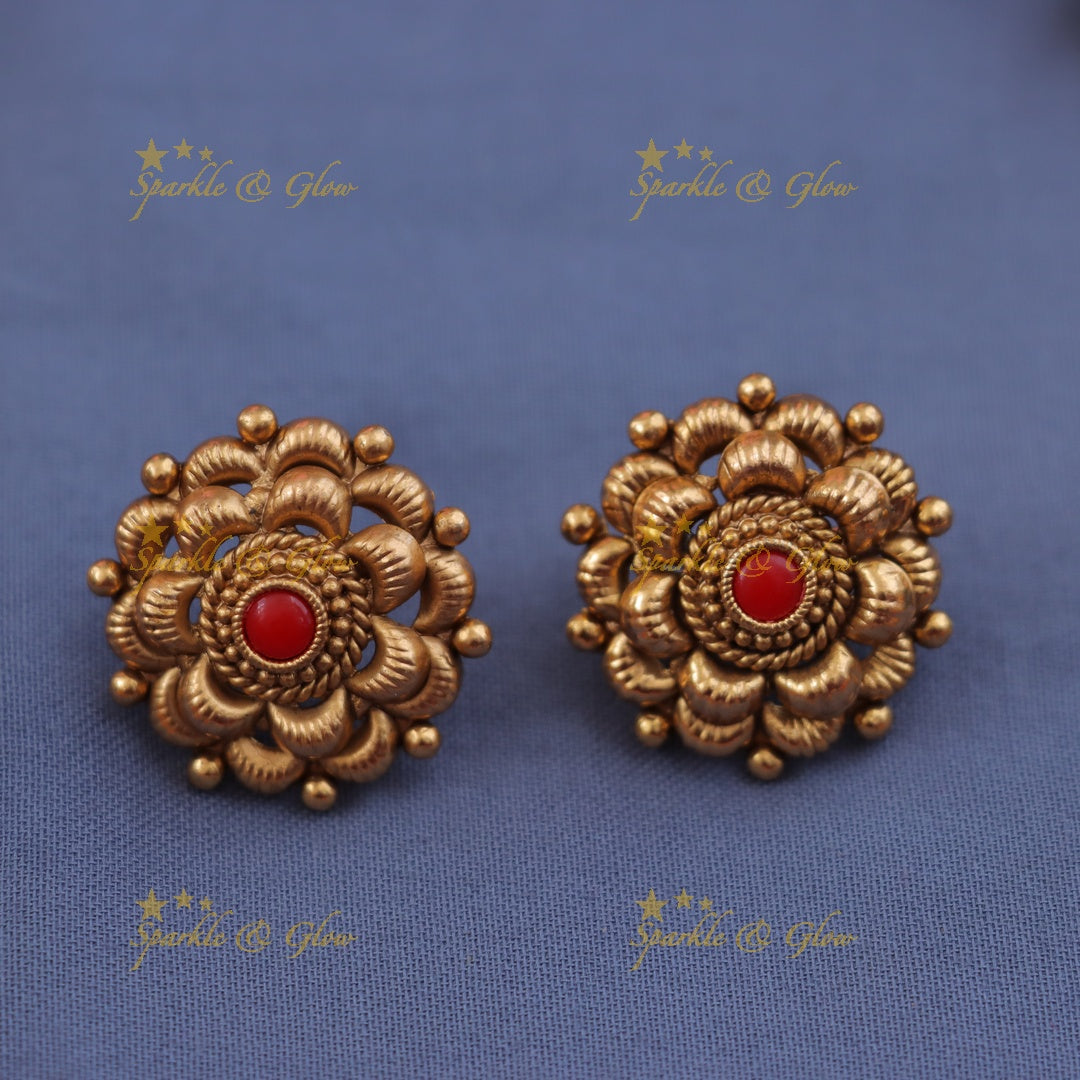 Exquisite Beaded Necklace for Weddings - Sparkle & Glow