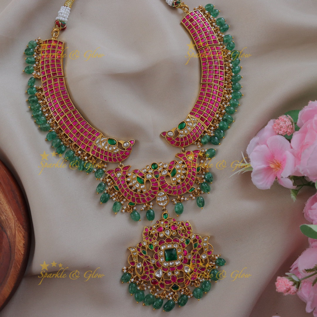 Stunning Jadau Necklace for Festive Elegance