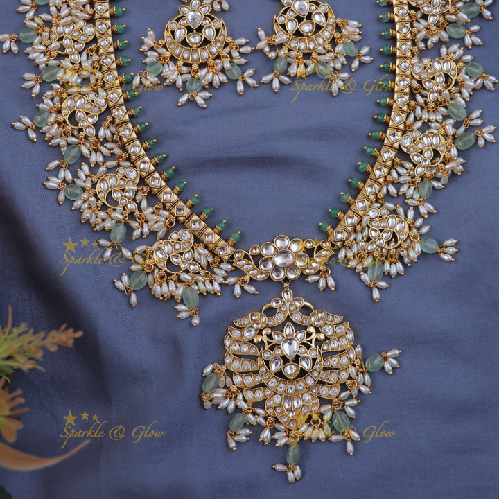 Radiant White Jadau Guttapusalu Necklace Set