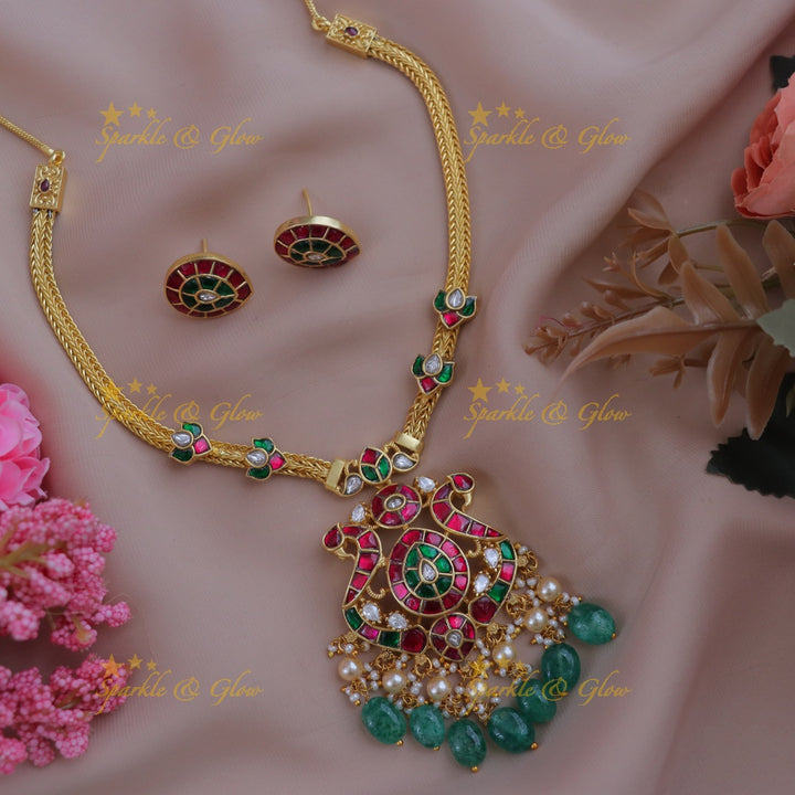Exquisite Peacock Jadau Kundan Necklace for Festive Wear