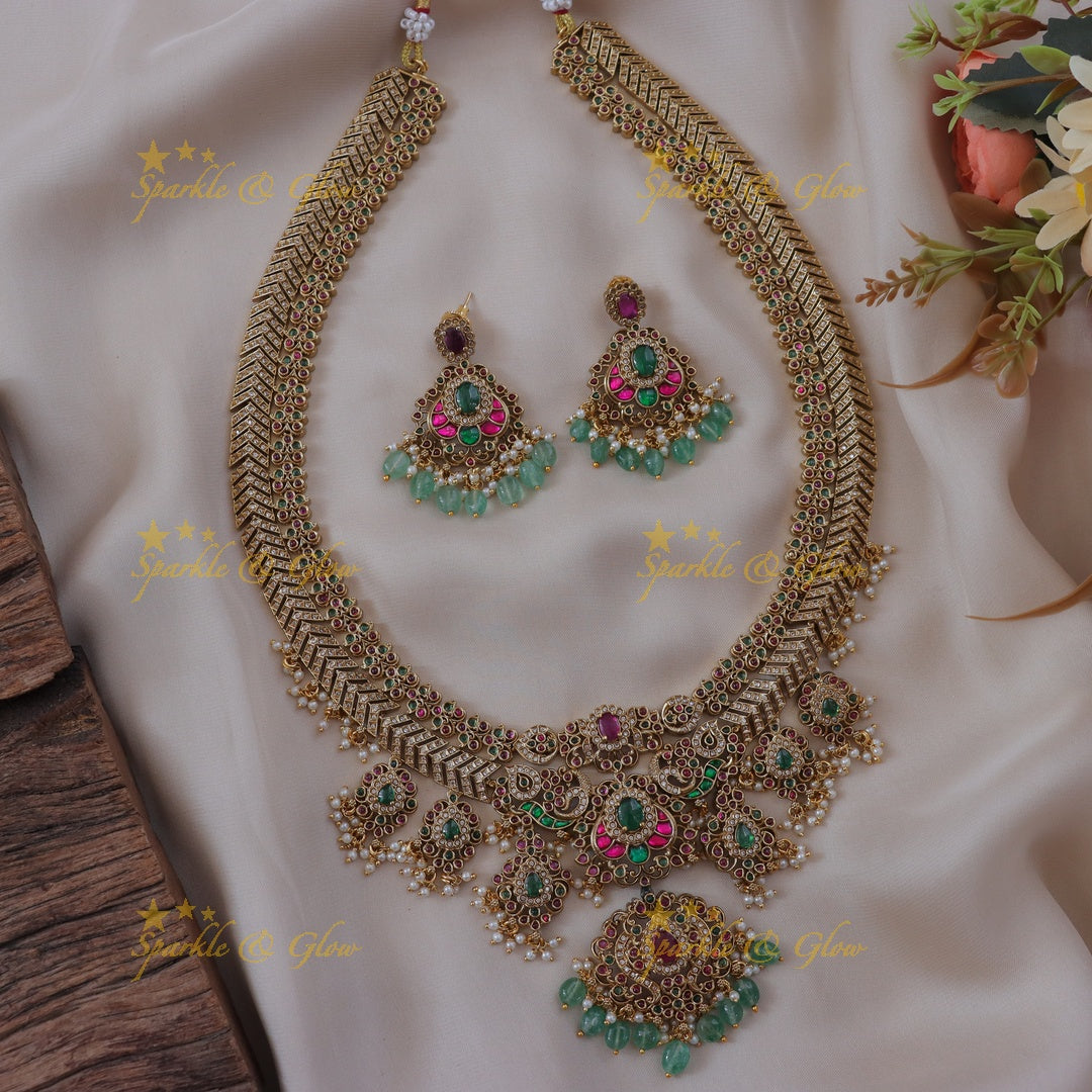 Exquisite Peacock Green Bead Necklace Set Online