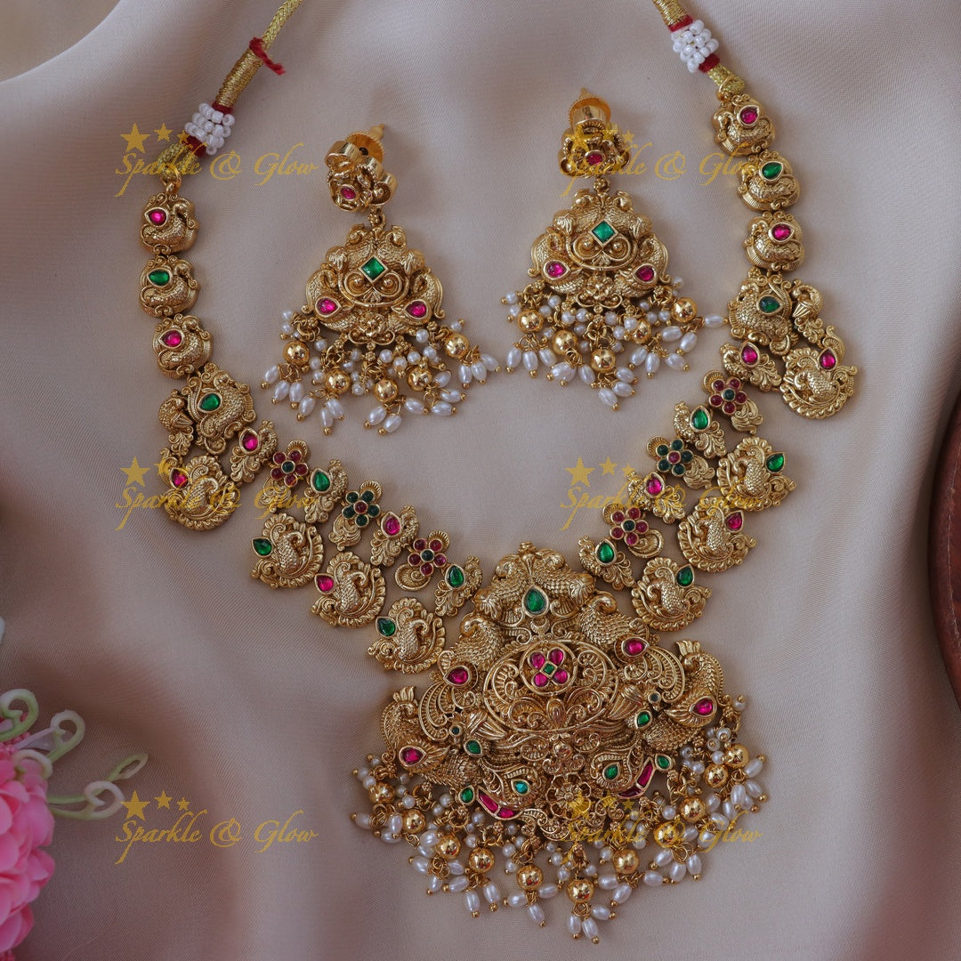 Exquisite Floral Peacock Necklace for Your Perfect Occasion