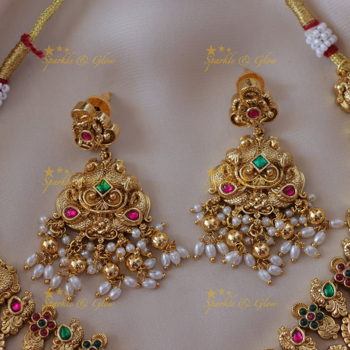 Exquisite Floral Peacock Necklace for Your Perfect Occasion