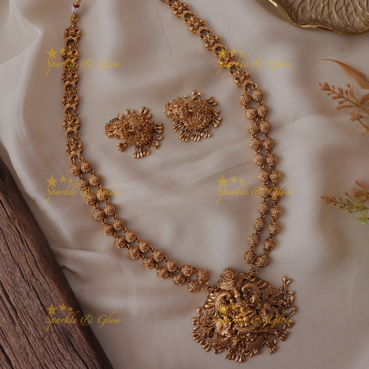 Exquisite Lakshmi Temple Pendant Necklace - Sparkle & Glow