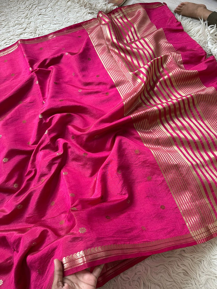 Elegant Silk Saree with Blouse - Perfect for Weddings