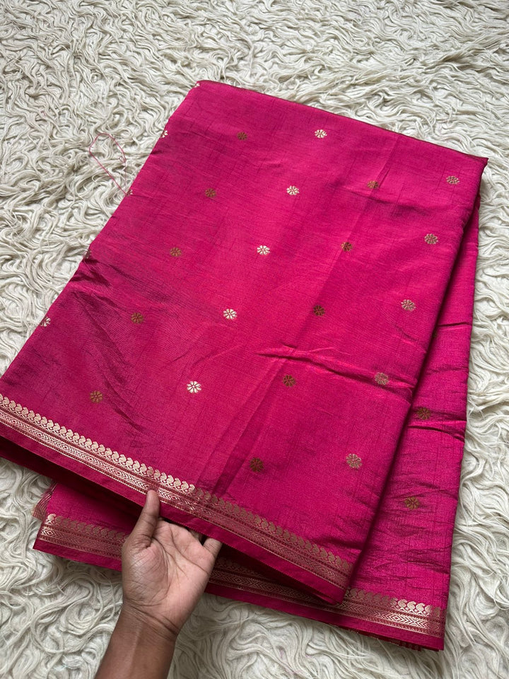 Elegant Silk Saree with Blouse - Perfect for Weddings