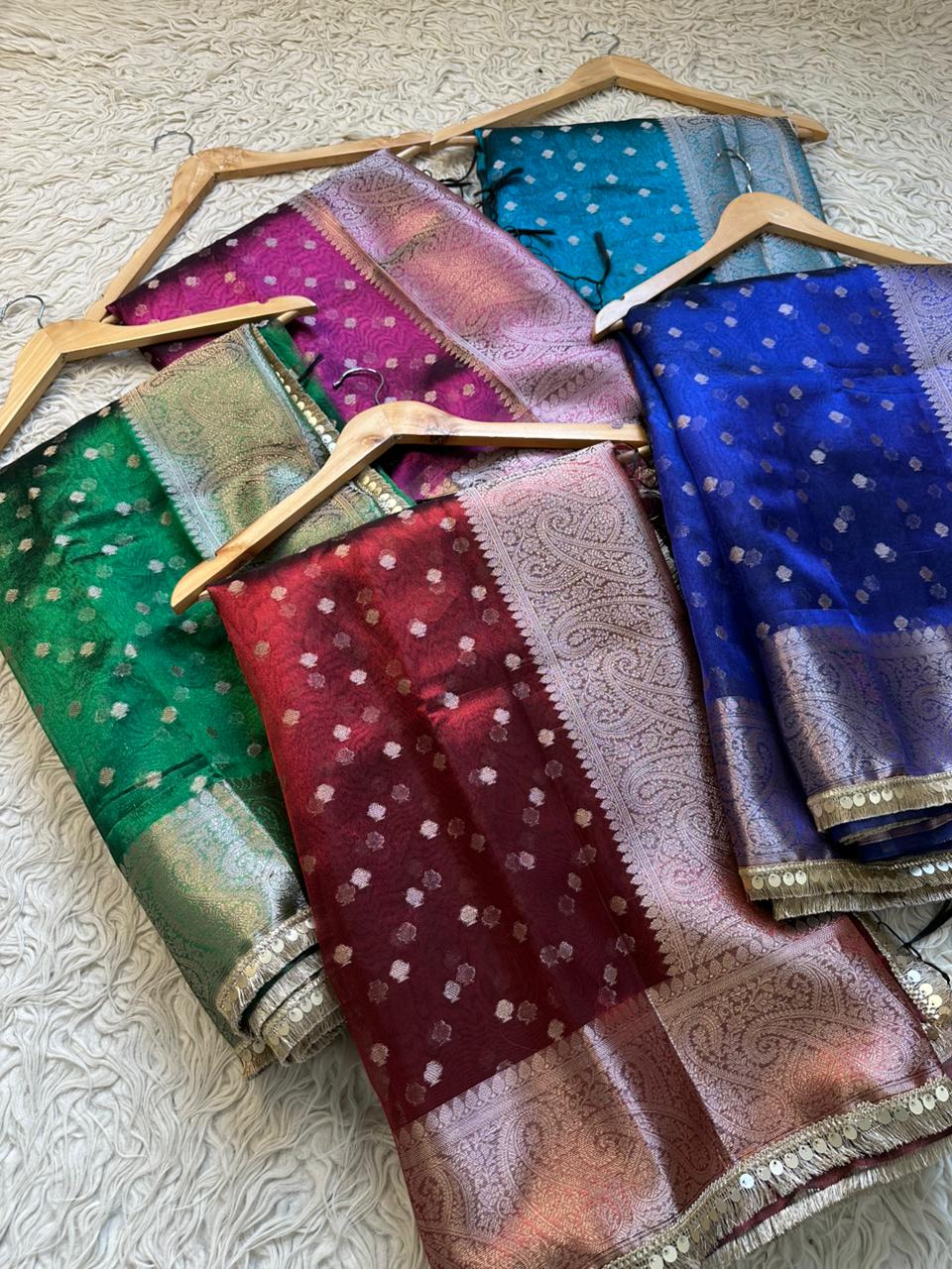 Exquisite Banarasi Saree for Festive Elegance