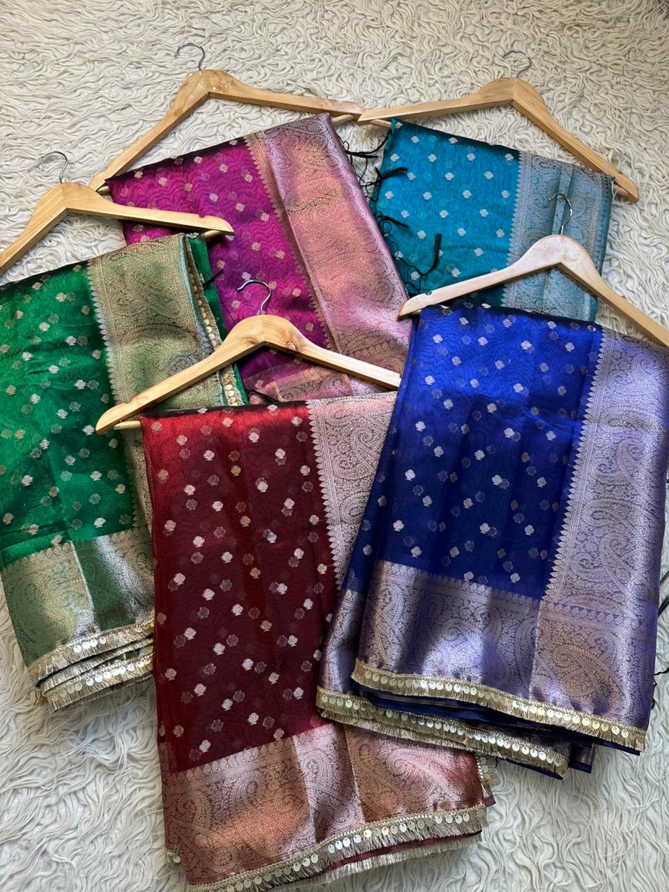 Exquisite Banarasi Saree for Festive Elegance