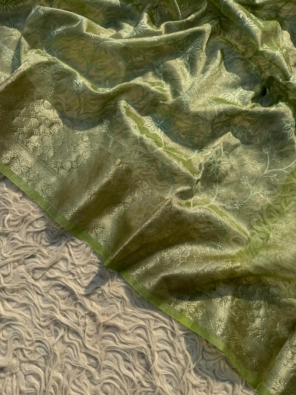 Elegant Premium Tissue Banarasi Saree for Special Occasions