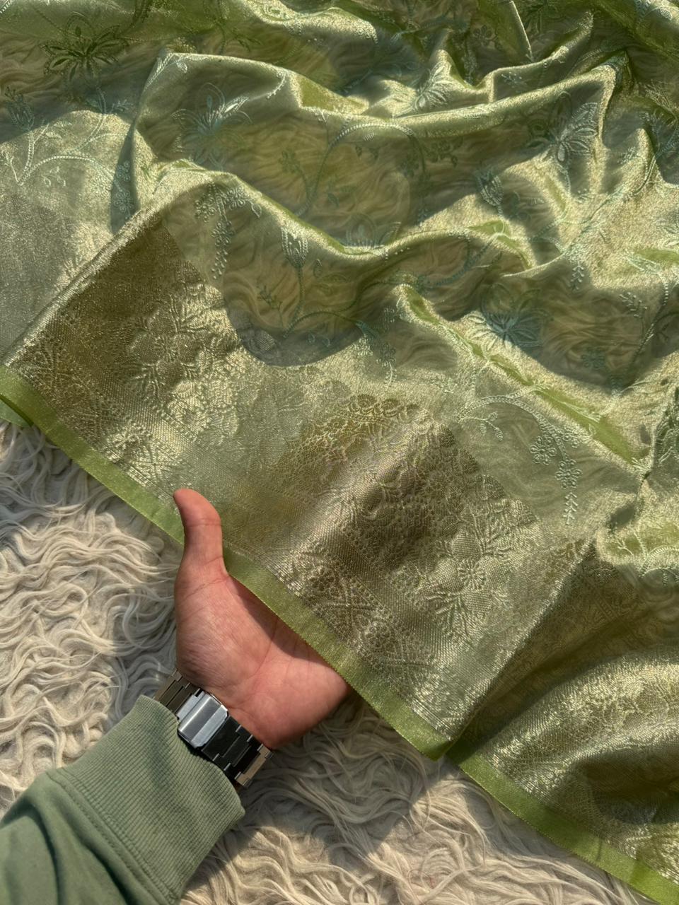 Elegant Premium Tissue Banarasi Saree for Special Occasions