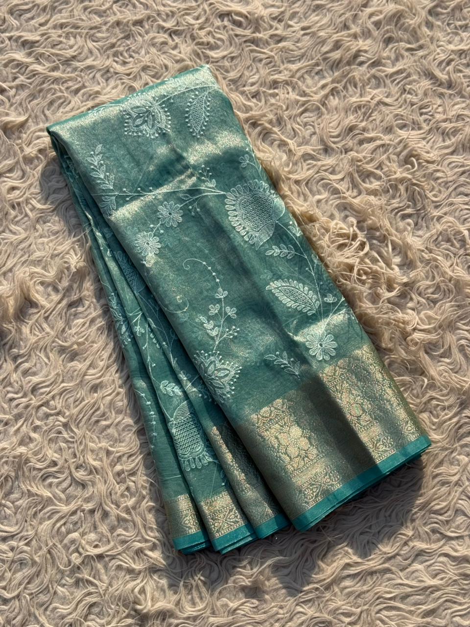 Exquisite Banarasi Silk Saree for Festive Elegance