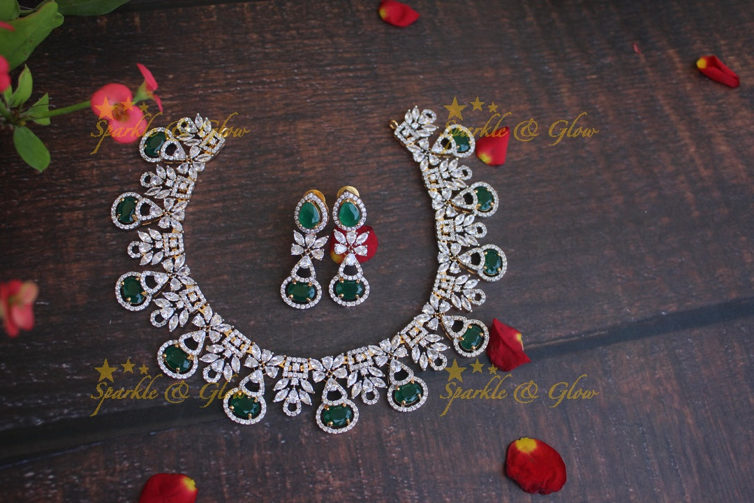 Statement AD necklace with emerald green
