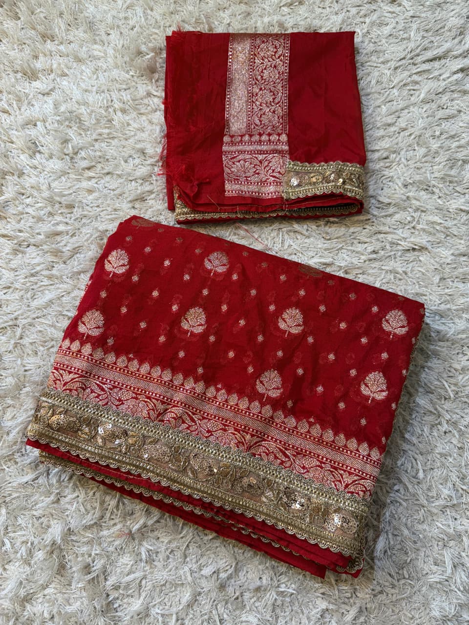 Exquisite Banarasi Silk Saree with Lace Border - Red