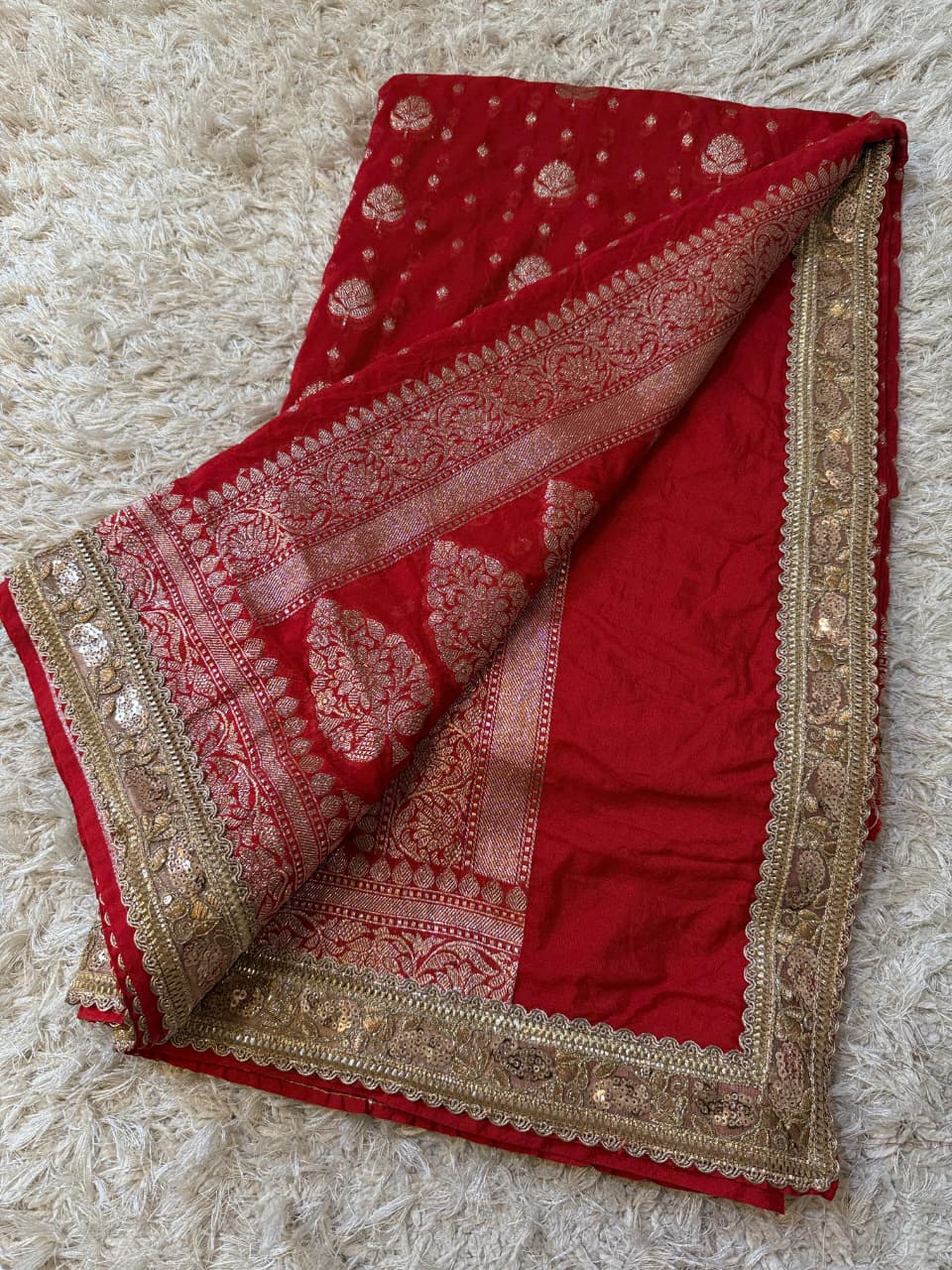 Exquisite Banarasi Silk Saree with Lace Border - Red