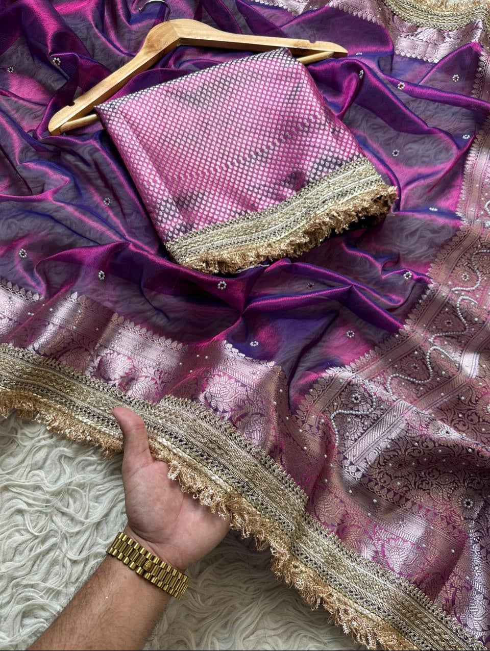 Exquisite Banarasi Tissue Silk Saree for Weddings