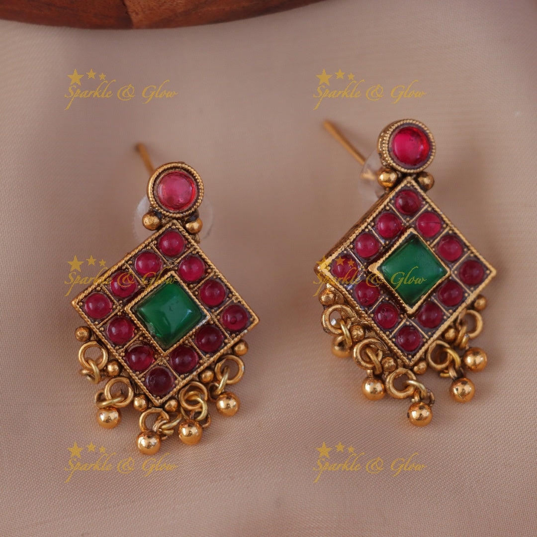 Lakshmi Coin Floral Necklace Set - Artistic Craftsmanship