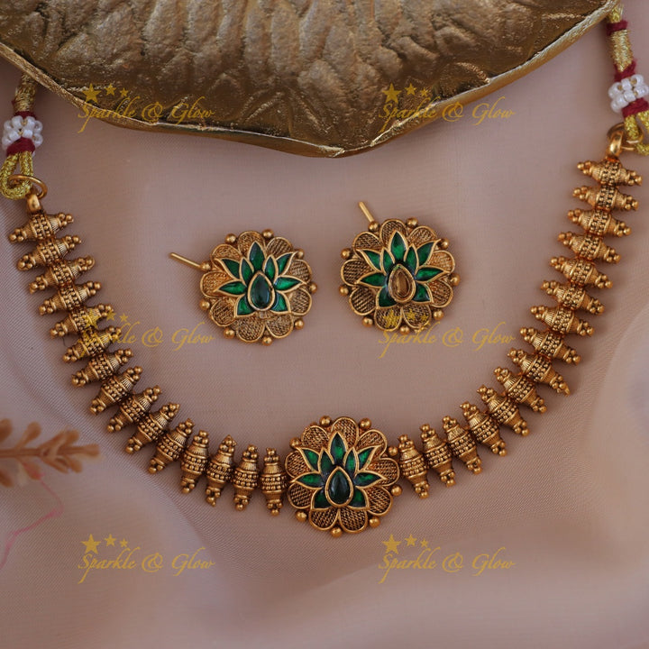 Exquisite Lotus Gold Bead Necklace - Festive Glamour