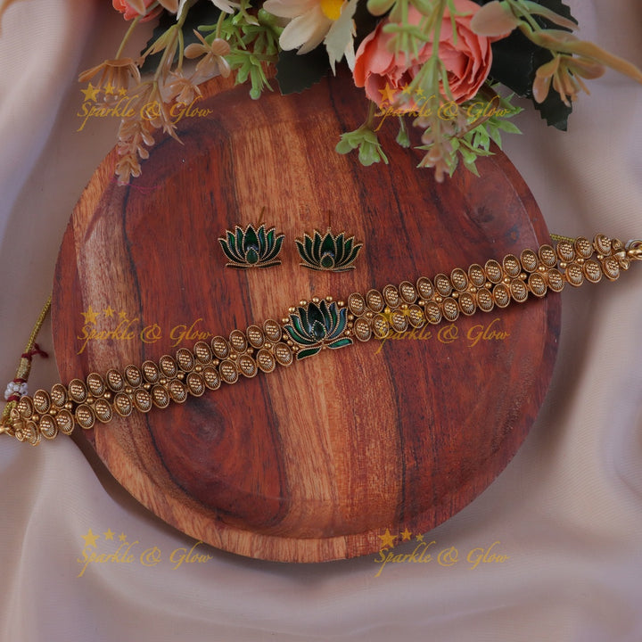 Elegant Lotus Gold Necklace for Festive Elegance